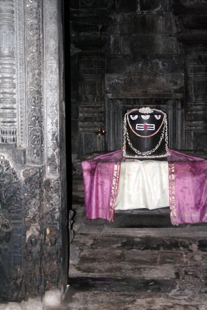 13-Inside the Hoysaleswara temple.jpg - Inside the Hoysaleswara temple
